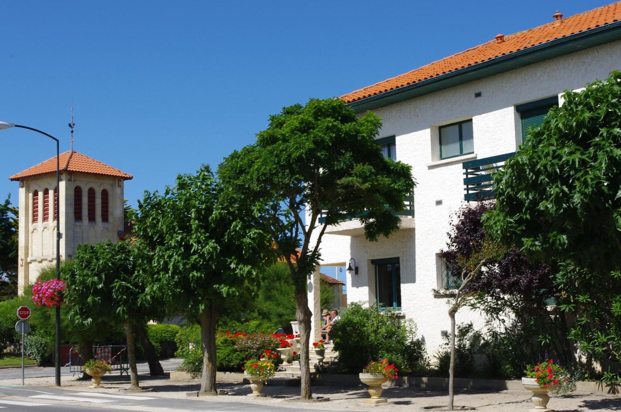 Hotel Des Pins Soulac-sur-Mer Exterior photo